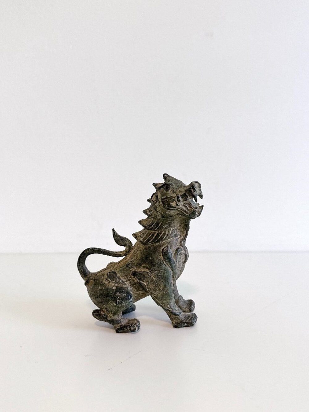 ANTIQUE CHINESE FOO DOG GUARDIAN LION METAL FIGURINE GREEN PATINA 4.75"